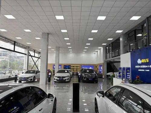 “一城双店”入南宁淘车车北湖广隆店正式开业(图2)