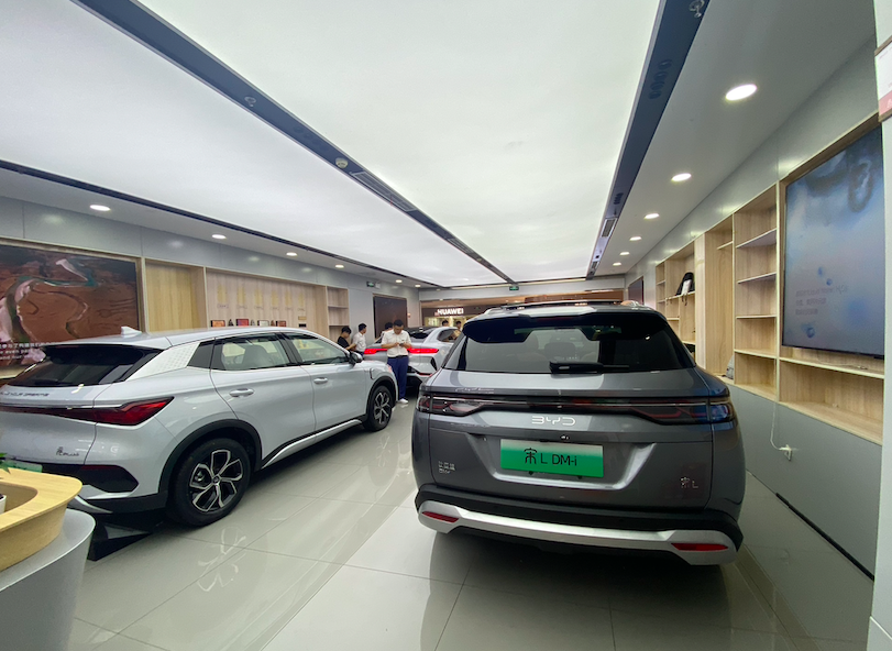 多方呼吁加强监管“零公里二手车”