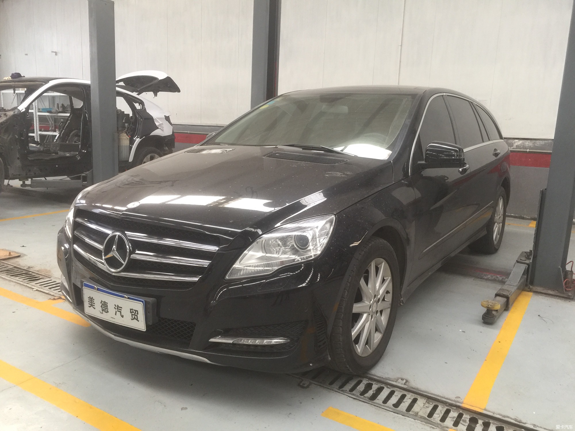 158万能买一辆二手哪吒汽车？实测有车商低价引流联系后称仅是首付(图1)
