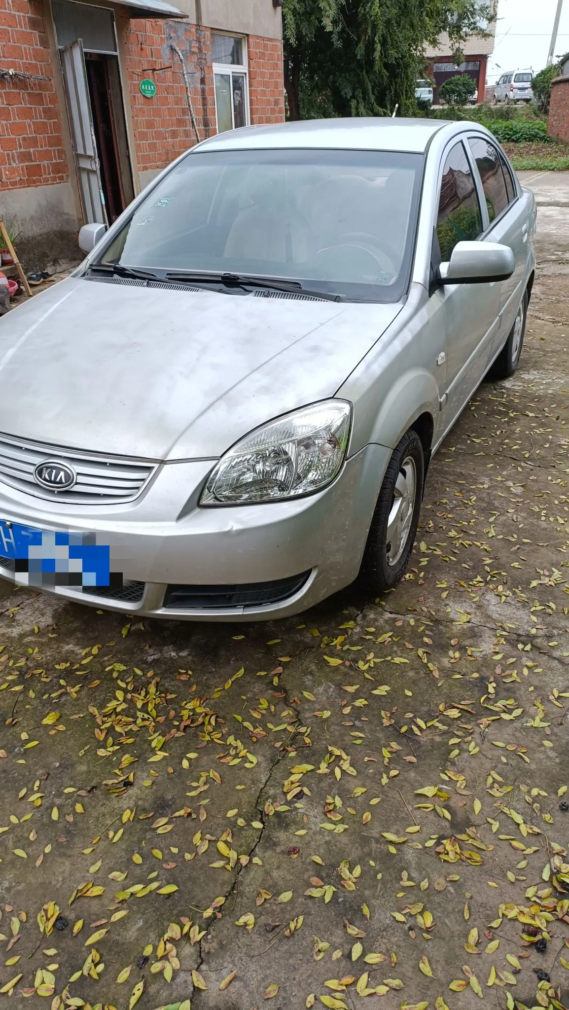 飞凡汽车卖二手车电池退不掉 售后不作为！有车主希望它倒闭(图1)