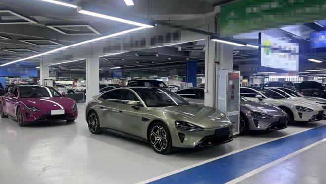 二手车市场探价小米SU7：昔日“保值神车”现在15万可谈