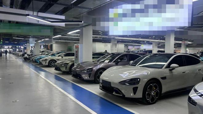 二手车市场探价小米SU7：昔日“保值神车”现在15万可谈(图5)