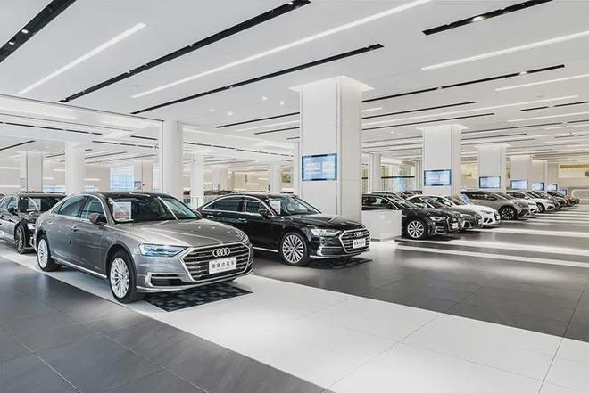 买车格局打开！这5台二手豪车告诉你什么叫“花的少赢得多”