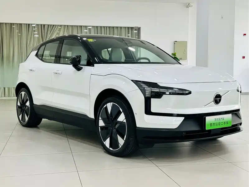 上海沃尔沃EX30二手车 2025款优惠特价1158万(图2)