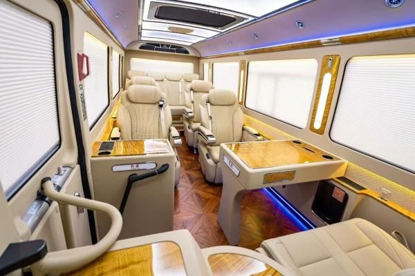 红旗国悦15座价格参考 红旗国悦4S店报价